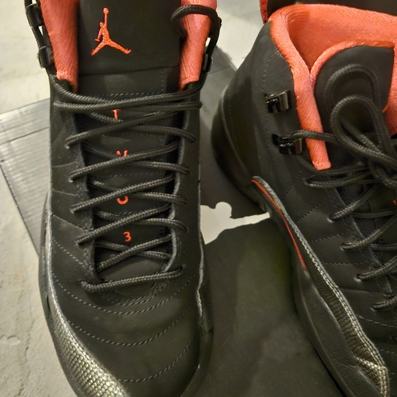 Jordan Shoes - Retro Air Jordan 12 Retro girls- Black and Siren Ren Size 5